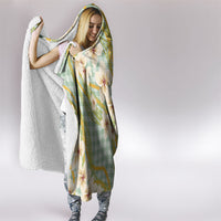 Liko Kukui Hawai'i Palaka Plumeria Hooded Blanket Puakenikeni and Maile Lei
