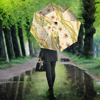 Melemele Ahiahia Hawai'i Palaka Plumeria Umbrella Puakenikeni and Maile Lei