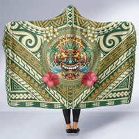 Hawaii Tiki Mask Hooded Blanket Mele Kalikimaka i Iulai!