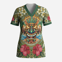 Hawaii Tiki Mask Personalized Scrub Top Mele Kalikimaka i Iulai!