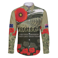 ANZAC Day We Remember Family Matching Puletasi and Hawaiian Shirt Maori Silver Fern Camouflage Motif