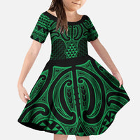 Kakariki Maori Ta Moko Poutama Art Family Matching Short Sleeve Bodycon Dress and Hawaiian Shirt LT9 Daughter's Dress Green - Polynesian Pride