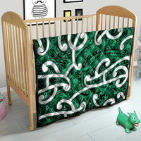 Aotearoa Maori Kowhaiwhai Quilt Kakariki Puhoro and Patiki LT9 - Polynesian Pride