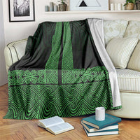New Zealand Maori Kowhaiwhai Blanket Kakariki Maui and Mangopare