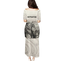 Whanau Maori Language Family Matching Puletasi and Hawaiian Shirt Te Reo Maori Inspired Art