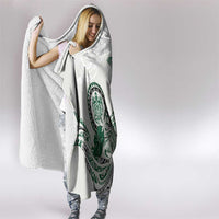 Polynesian Manta Ray Hooded Blanket Green Floral Turtle Tattoo - Polynesian Pride