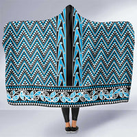 New Zealand Maori Niho Taniwha Hooded Blanket Kikorangi Mangopare and Puhoro Pattern