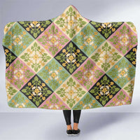 Seamless Pattern Puakenikeni and Kalo Hooded Blanket - Polynesian Pride