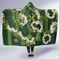 Mokihana Maile and Ilima Leis Hooded Blanket Omaʻomaʻo Hawaiian Tapa Quilt Pattern - Polynesian Pride