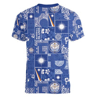 Marshall Islands Merry Christmas Women V-Neck T-Shirt Pacific Patchwork Xmas Vibes - Polynesian Pride