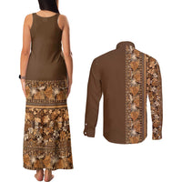 Hawaiian Tribal Elements Hibiscus Couples Matching Tank Maxi Dress and Long Sleeve Button Shirt Gold Pattern - Polynesian Pride