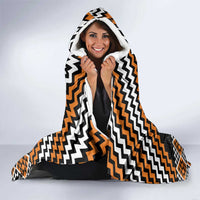 Personalised Aotearoa Niho Taniwha Motif Hooded Blanket Gold Style