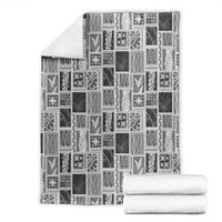 Vintage Aloha Block Quilt Blanket Black Inspired Lei Motifs - Polynesian Pride