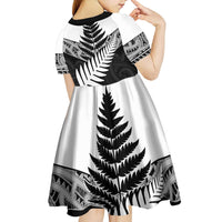 New Zealand Silver Fern Kid Short Sleeve Dress Maori Koru Mixed Taniko Pattern