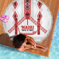 Toitu Te Tiriti Waitangi Beach Blanket White Wharenui House - Polynesian Pride