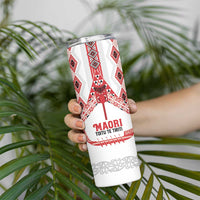 Toitu Te Tiriti Waitangi Skinny Tumbler White Wharenui House - Polynesian Pride