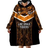 Custom Papua New Guinea Rugby Wearable Blanket Hoodie Lae Snax Tigers PNG Polynesian Pattern LT14 - Polynesian Pride