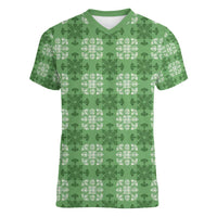 Green Hawaiian Quilt Women V-Neck T-Shirt Hawaii Pineapple Monstera Palaka Motifs - Polynesian Pride