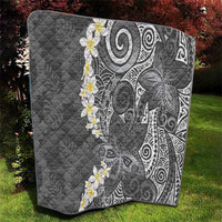 Gray Polynesian Tribal Frangipani Tropical Vibe Quilt LT14 - Polynesian Pride
