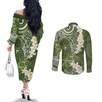 Green Polynesian Tribal Frangipani Tropical Vibe Couples Matching Off The Shoulder Long Sleeve Dress and Long Sleeve Button Shirt