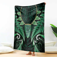 Aotearoa Pounamu Niho Blanket Silver Fern Mix Maori Pattern - Green