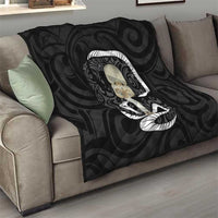 Black New Zealand Eel Quilt Aotearoa Maori Tuna With Kotiate Weapon