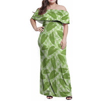 Green Hawaii Kalo Palaka Motifs Family Matching Off Shoulder Maxi Dress and Hawaiian Shirt Hawaiian Taro Leaves Elegant Vibes - Polynesian Pride