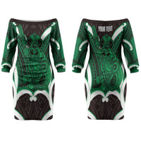 Kakariki Aotearoa Atua Tumatauenga Personalised Family Matching Off The Shoulder Long Sleeve Dress and Hawaiian Shirt Maori God Of War Tiki With Taiaha LT14 Mom's Dress Green - Polynesian Pride