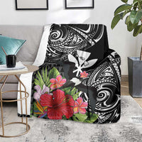 Hawaii Iwa Bird Blanket Great Frigatebird Kanaka Tropical Flowers - Polynesian Pride