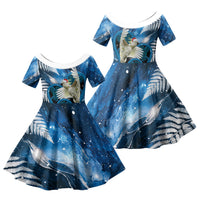 Sulphur-crested Cockatoo New Zealand Christmas In July Family Matching Short Sleeve Bodycon Dress and Hawaiian Shirt NZ Aroha Koru Fern Marble Vibes LT14 Daughter's Dress Blue - Polynesian Pride