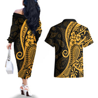 Gold Polynesia Paisley Couples Matching Off The Shoulder Long Sleeve Dress and Hawaiian Shirt Polynesian With Tropical Flowers LT14 - Polynesian Pride