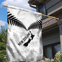 Custom New Zealand Silver Fern Football Garden Flag Go Aotearoa Grunge White - Polynesian Pride