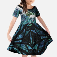 Turquoise Traditional Cloak Aotearoa Kid Short Sleeve Dress Maori Paua Shell Korowai Pattern