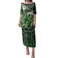 Green Traditional Cloak Aotearoa Family Matching Puletasi and Hawaiian Shirt Maori Paua Shell Korowai Pattern