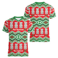 New Zealand Christmas In July Women V-Neck T-Shirt Meri Kirihimete Hei Tiki Taniko Motifs Seamless