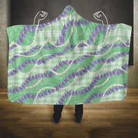Pastel Green Hawaii Palaka Honohono Pikake Hooded Blanket Hawaiian Orchid Lei Polynesian Pattern - Polynesian Pride