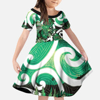 Piwakawaka New Zealand Matariki Family Matching Tank Maxi Dress and Hawaiian Shirt Maori New Year Silver Fern Green Galaxy LT14 Daughter's Dress Green - Polynesian Pride