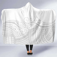 Polynesia White Sunday Hooded Blanket Plumeria Polynesian Tribal Grey Color - Polynesian Pride
