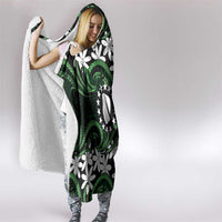 Personalised Cook Islands Mitiaro Hooded Blanket Tiare Maori Polynesian Waves Tattoo LT14 - Polynesian Pride