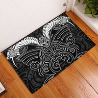 Kia Kaha Te Reo Maori Rubber Doormat Aotearoa Hei Tiki With Hongi LT14 - Polynesian Pride