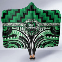 Aotearoa Ngati Maniapoto Hooded Blanket Maori Iwi Poutama Puhoro Tattoo LT14 One Size Green - Polynesian Pride