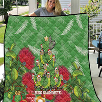 Kakapo New Zealand Christmas Quilt Meri Kirihimete Pohutukawa - Green Color