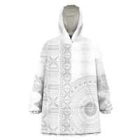 Niue White Sunday Wearable Blanket Hoodie Half Hiapo Pattern Vibes - Polynesian Pride