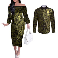 New Zealand Skull Darts Couples Matching Off The Shoulder Long Sleeve Dress and Long Sleeve Button Shirt Aotearoa Maori Chest Tattoo Stylized Gold - Polynesian Pride