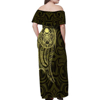 New Zealand Skull Darts Family Matching Off Shoulder Maxi Dress and Hawaiian Shirt Aotearoa Maori Chest Tattoo Stylized Gold - Polynesian Pride