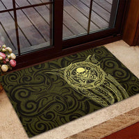 New Zealand Skull Darts Rubber Doormat Aotearoa Maori Chest Tattoo Stylized Gold - Polynesian Pride