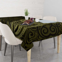 New Zealand Skull Darts Tablecloth Aotearoa Maori Chest Tattoo Stylized Gold - Polynesian Pride