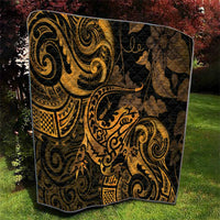 New Zealand Tuatara Quilt Aotearoa Maori Clematis Flowers - Gold