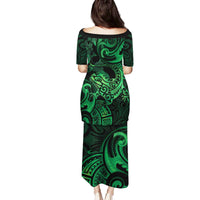 New Zealand Tuatara Family Matching Puletasi and Hawaiian Shirt Aotearoa Maori Clematis Flowers - Green