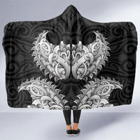 New Zealand Ta Moko Hooded Blanket Aotearoa Maori Chest Tattoo Black